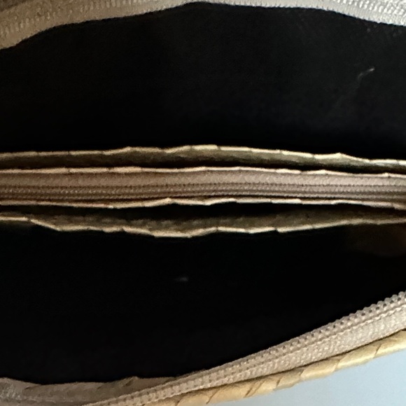 Colorful Floral Straw Clutch - Picture 5 of 7